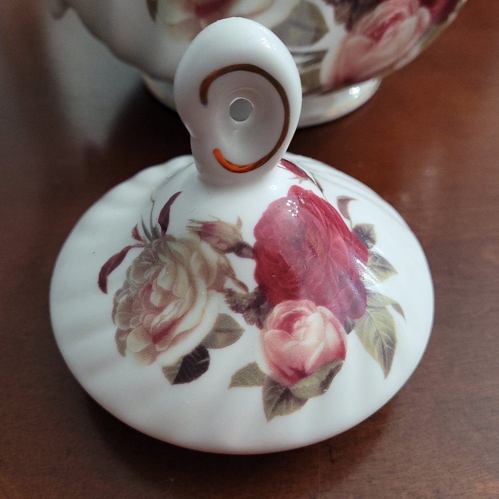 Teapot - Picture 10 of 11